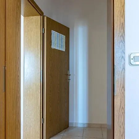 Apartment Apartments With A Parking Space Sveta Nedilja, Hvar - 4049